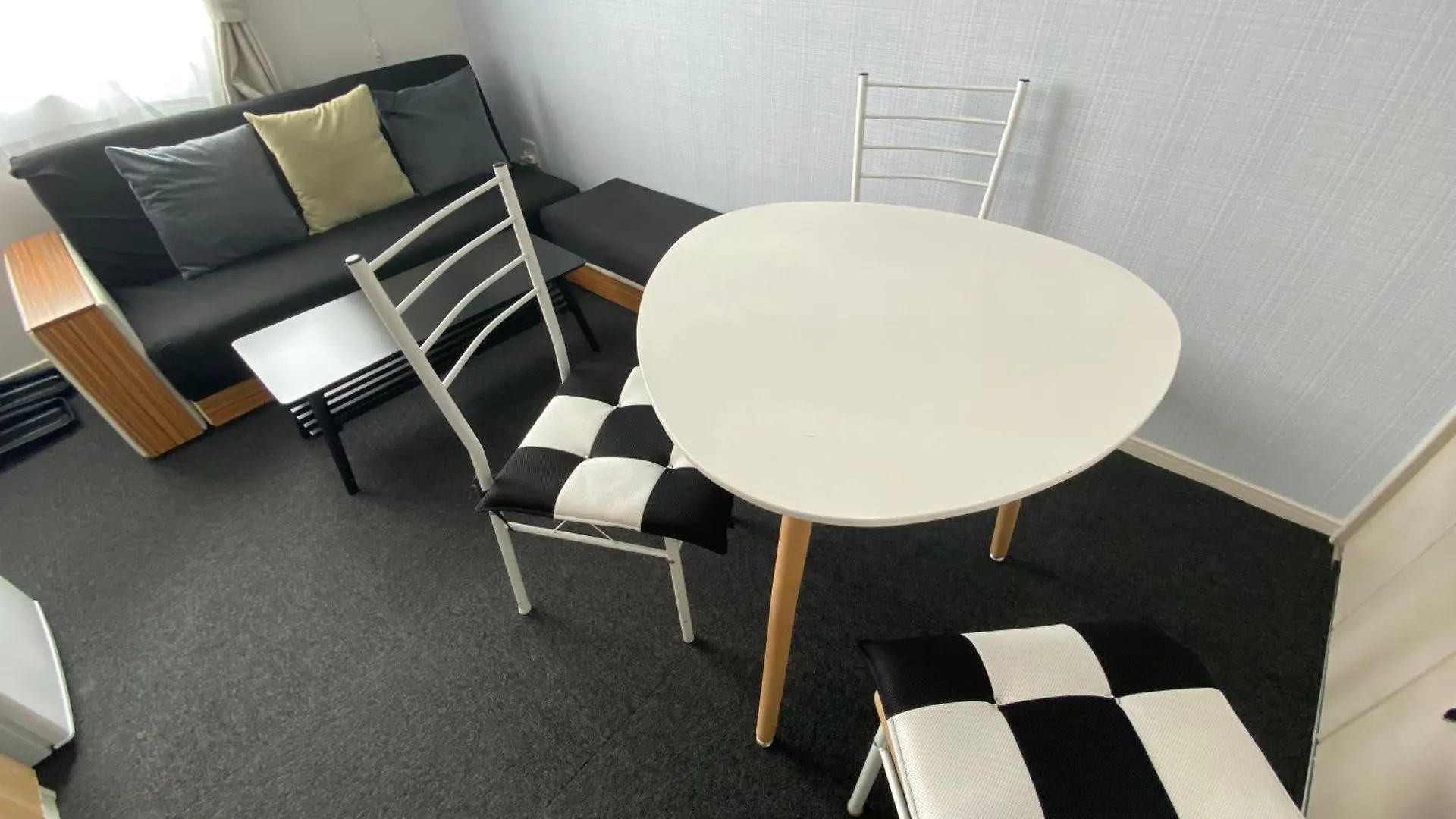 Guest house 夢富良野 Hotel Furano